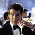 Pierce Brosnan beklaagt zich over Bush